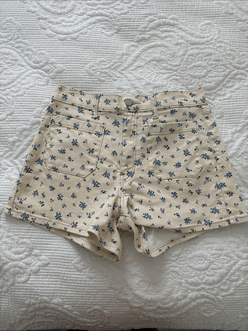 High-Rise Cream Floral Jean Shorts with Front Patch Pockets
